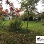 Terrain constructible rare à Isle d'Espagnac de 1700 m² proximité commodités