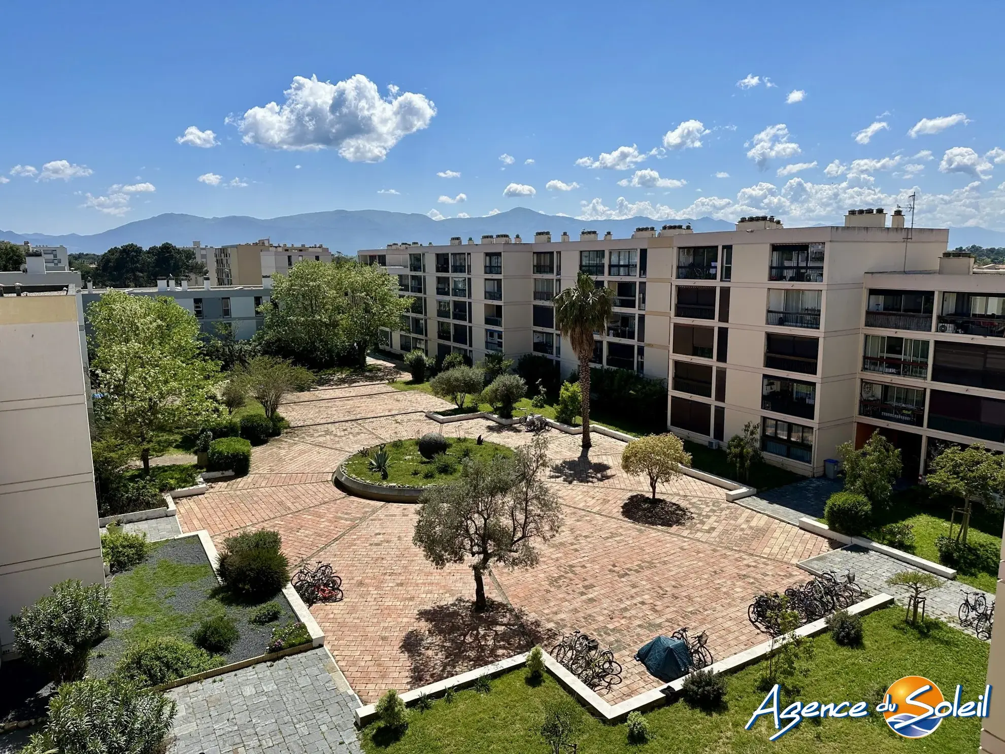 Appartement T2 avec parking à Saint-Cyprien secteur portuaire 