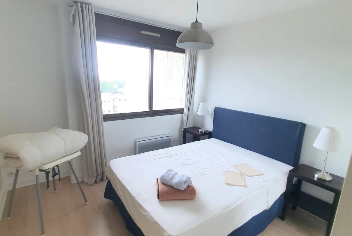 Appartement T2 de 43 m² avec balcon à vendre dans le quartier Écusson de Montpellier 