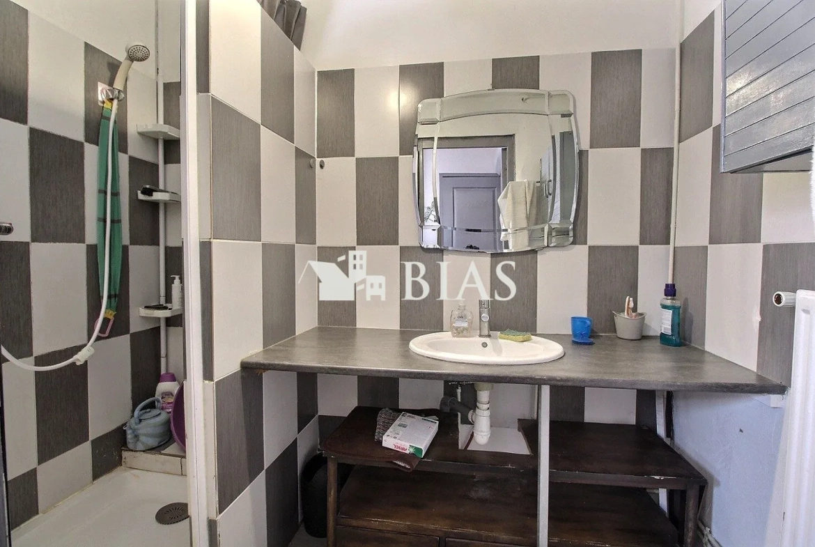 Maison 3 chambres avec bureau, terrasse et jardin à Deville-lès-Rouen 