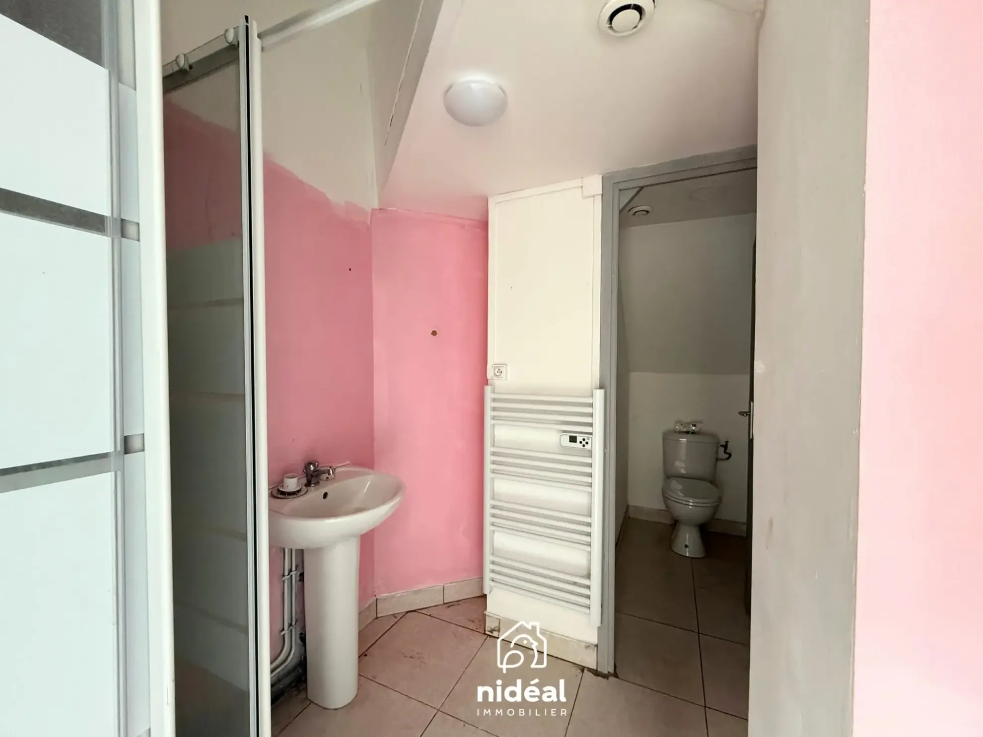 Immeuble de rapport à vendre à Jeumont avec deux lots et jardin 