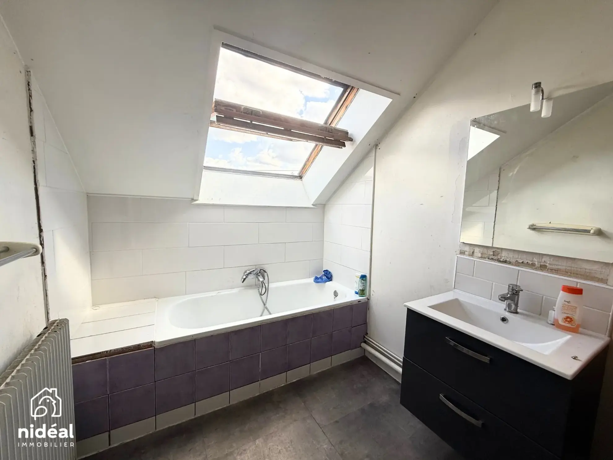 Immeuble de rapport à vendre à Jeumont avec deux lots et jardin 