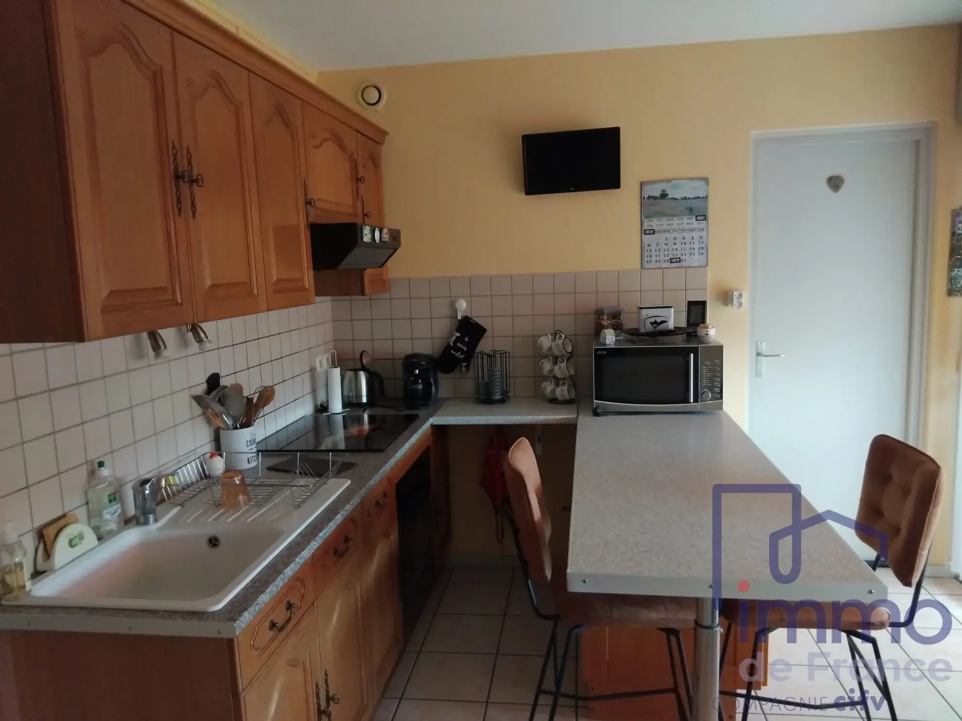 Appartement T3 lumineux de 64,50 m² avec balcon et parking au Puy-en-Velay 