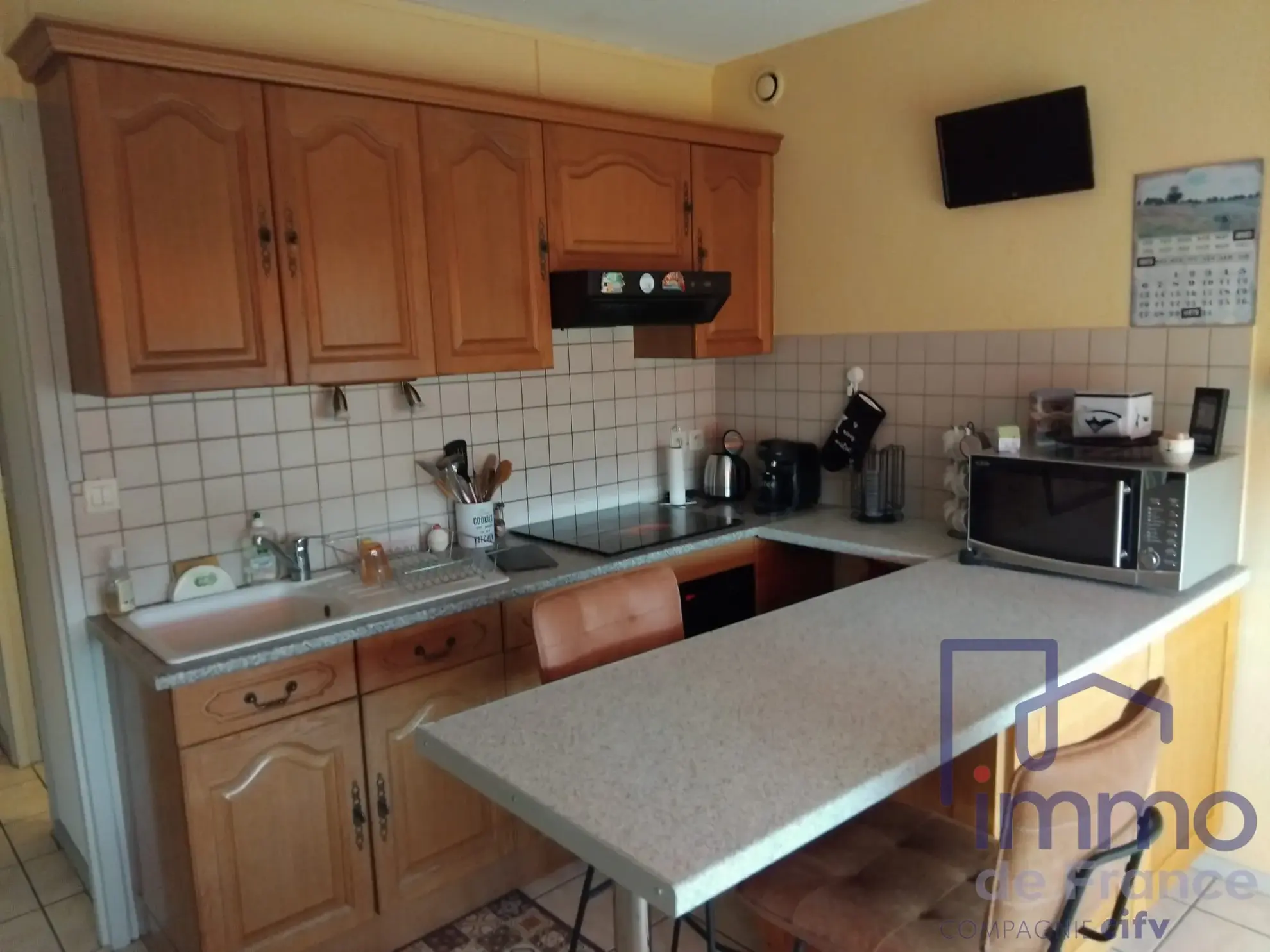 Appartement T3 lumineux de 64,50 m² avec balcon et parking au Puy-en-Velay 