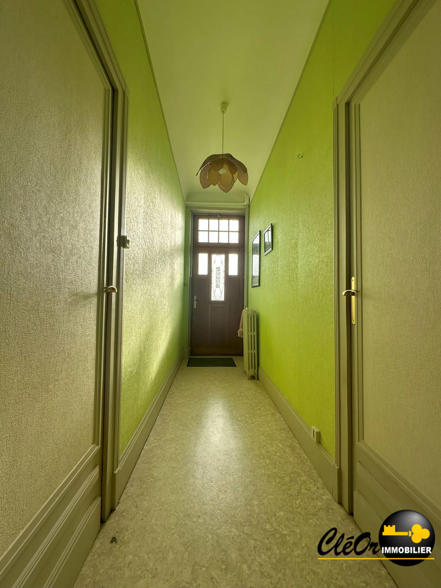 Maison à vendre à Genlis - Charmante maison avec jardin et garage 