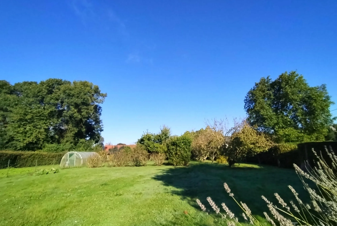 Terrain constructible à Bourseville proche des plages pour votre projet immobilier 