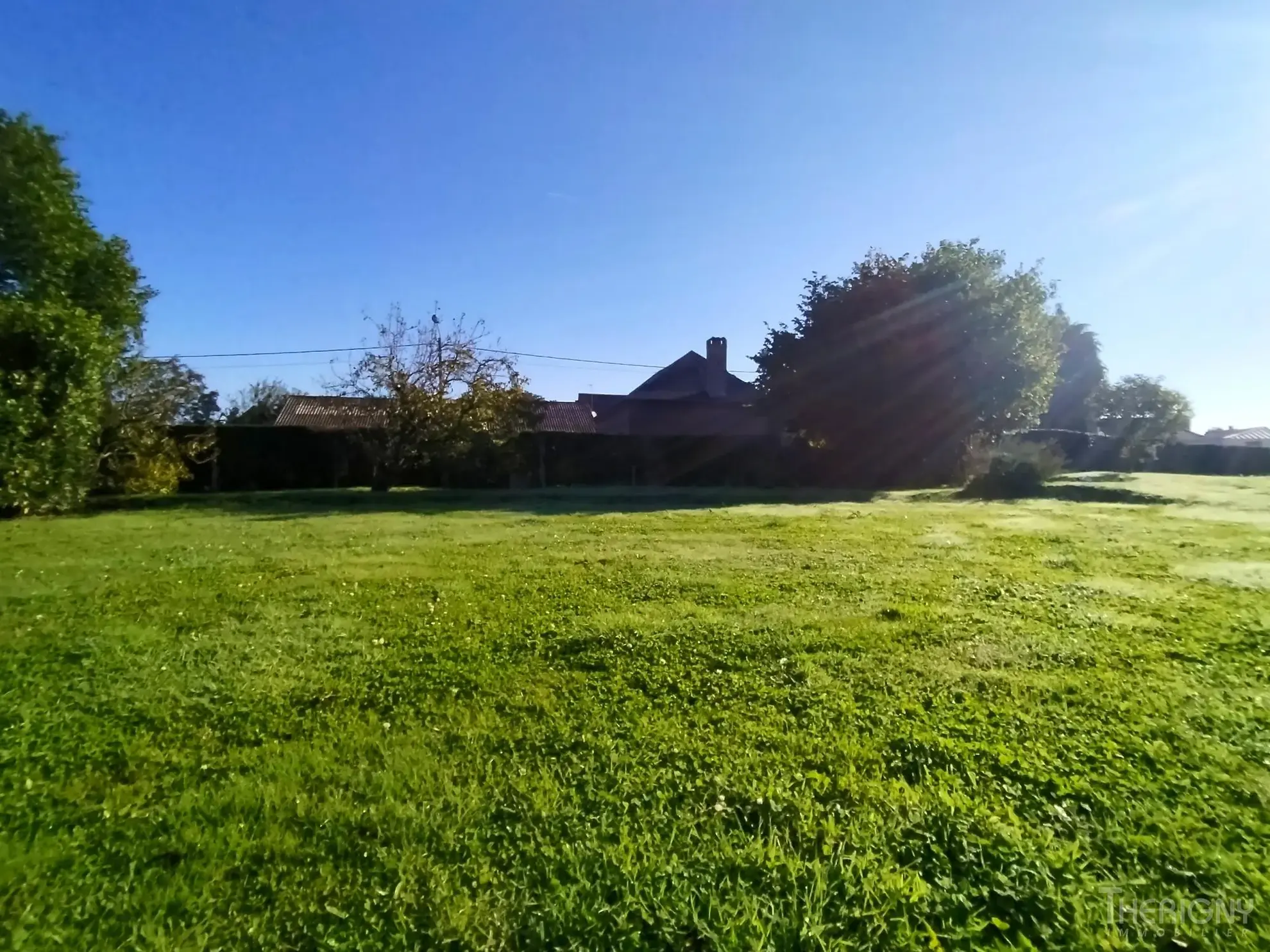 Terrain constructible à Bourseville proche des plages pour votre projet immobilier 