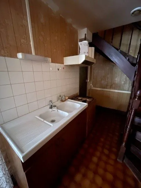 Maison de ville 55 m² à rénover à Chauvigny centre-bourg 