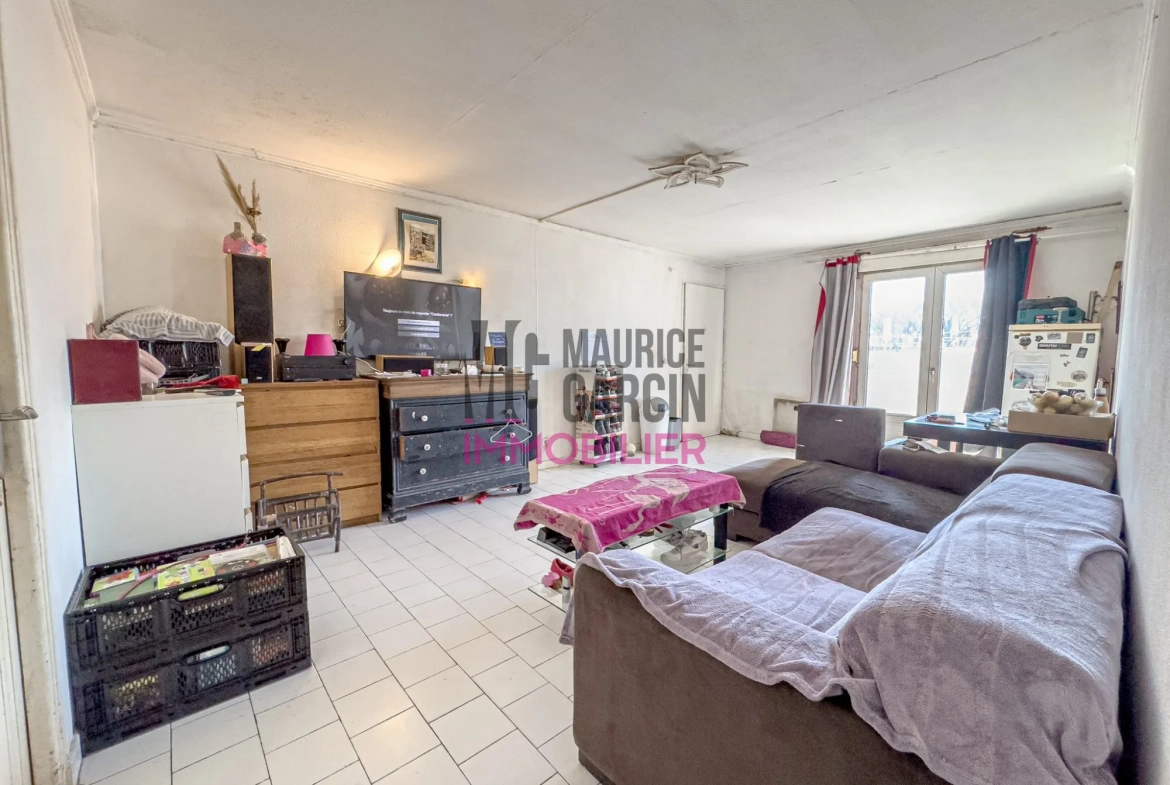 Appartement T3 avec cour à Cavaillon – Opportunité de rénovation à saisir 