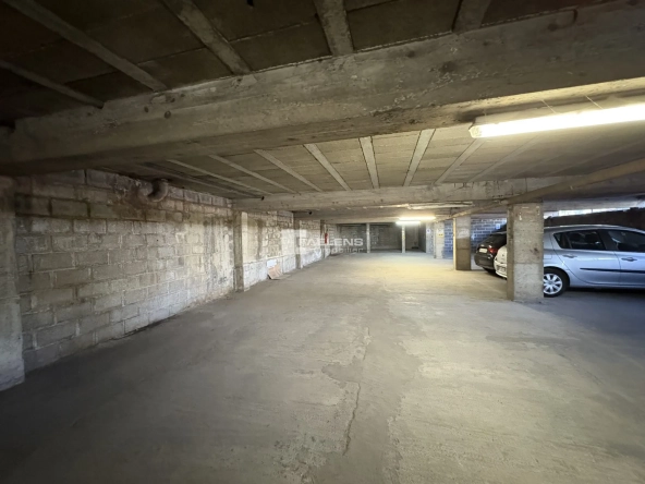 Place de parking sécurisée en sous-sol à Lille — Opportunité rare en centre-ville