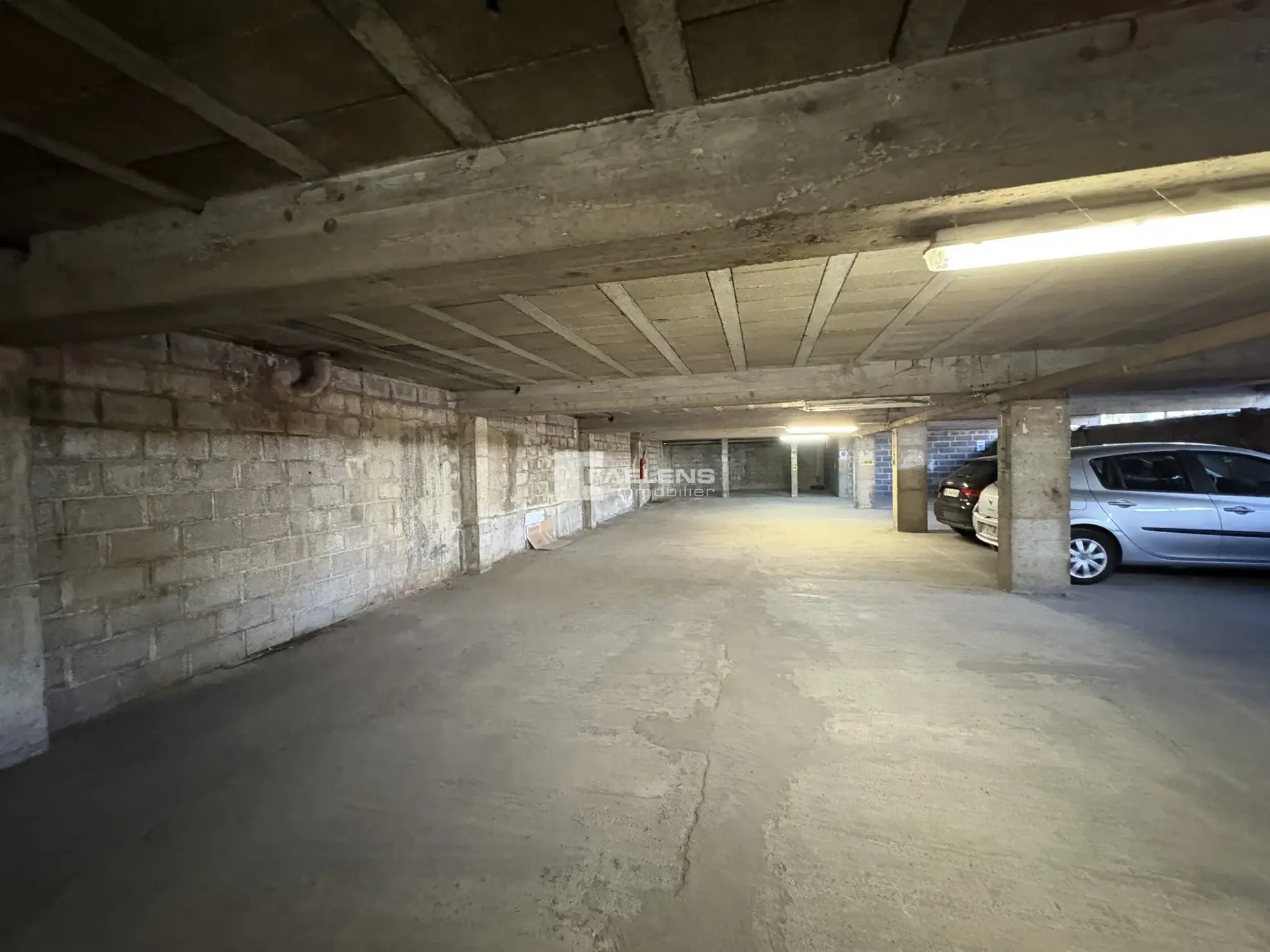 Place de parking sécurisée en sous-sol à Lille — Opportunité rare en centre-ville 