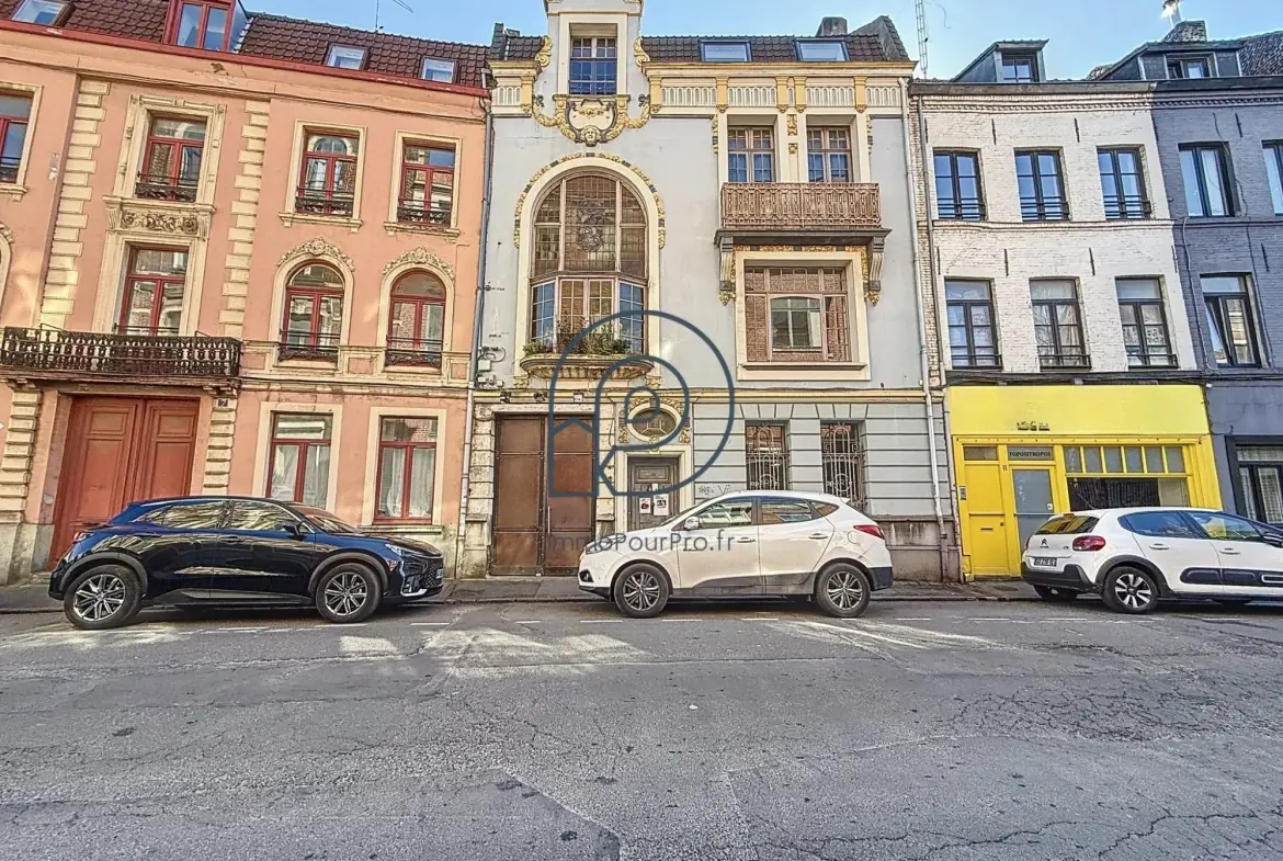 Bureaux de 60 m² avec cachet à Roubaix - Emplacement privilégié 