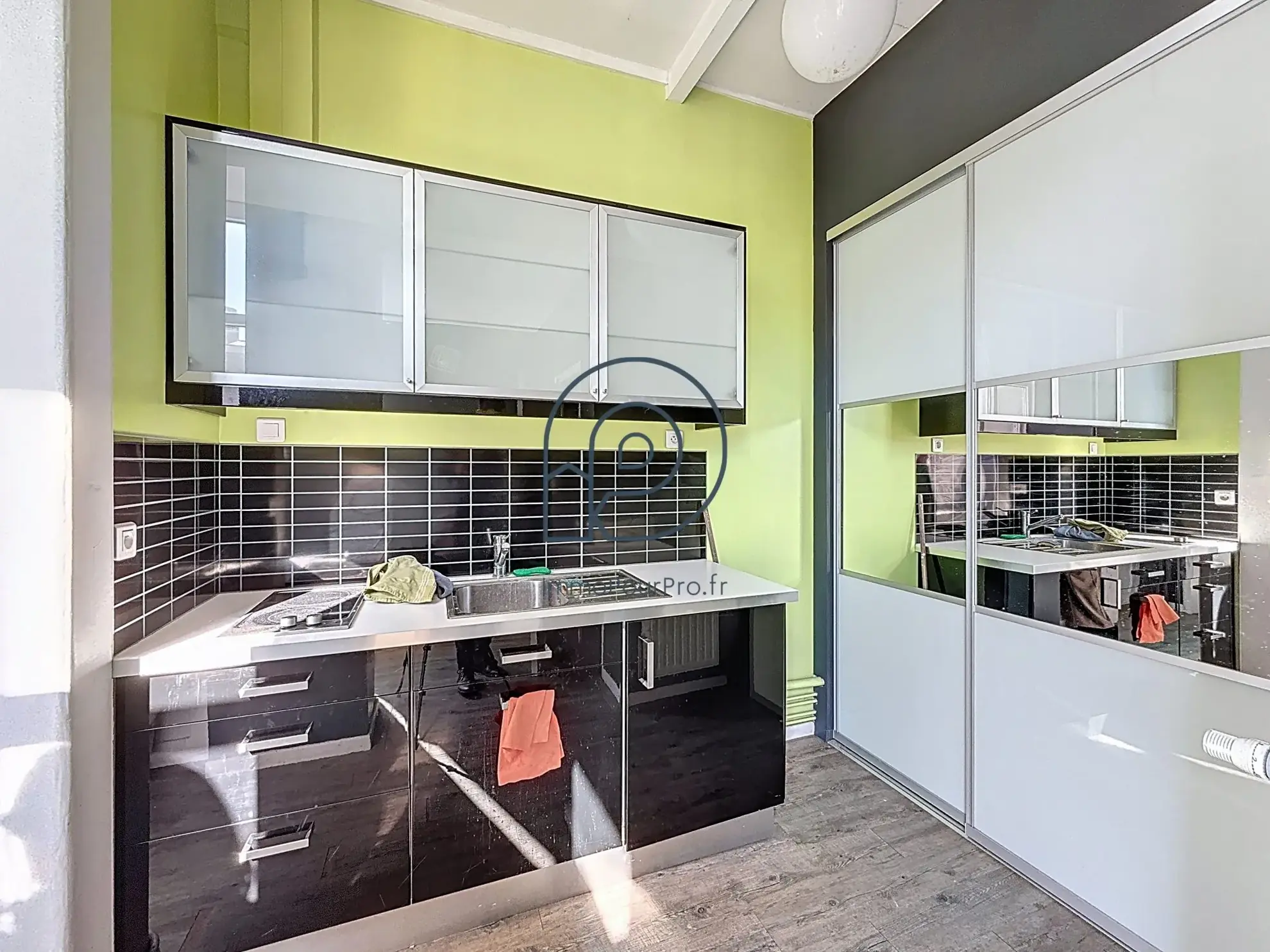 Bureaux de 60 m² avec cachet à Roubaix - Emplacement privilégié 