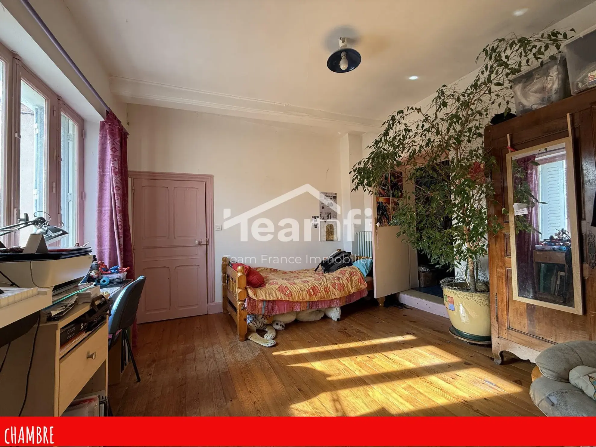 Maison de village de 130 m² à rénover aux Martres-de-Veyre 