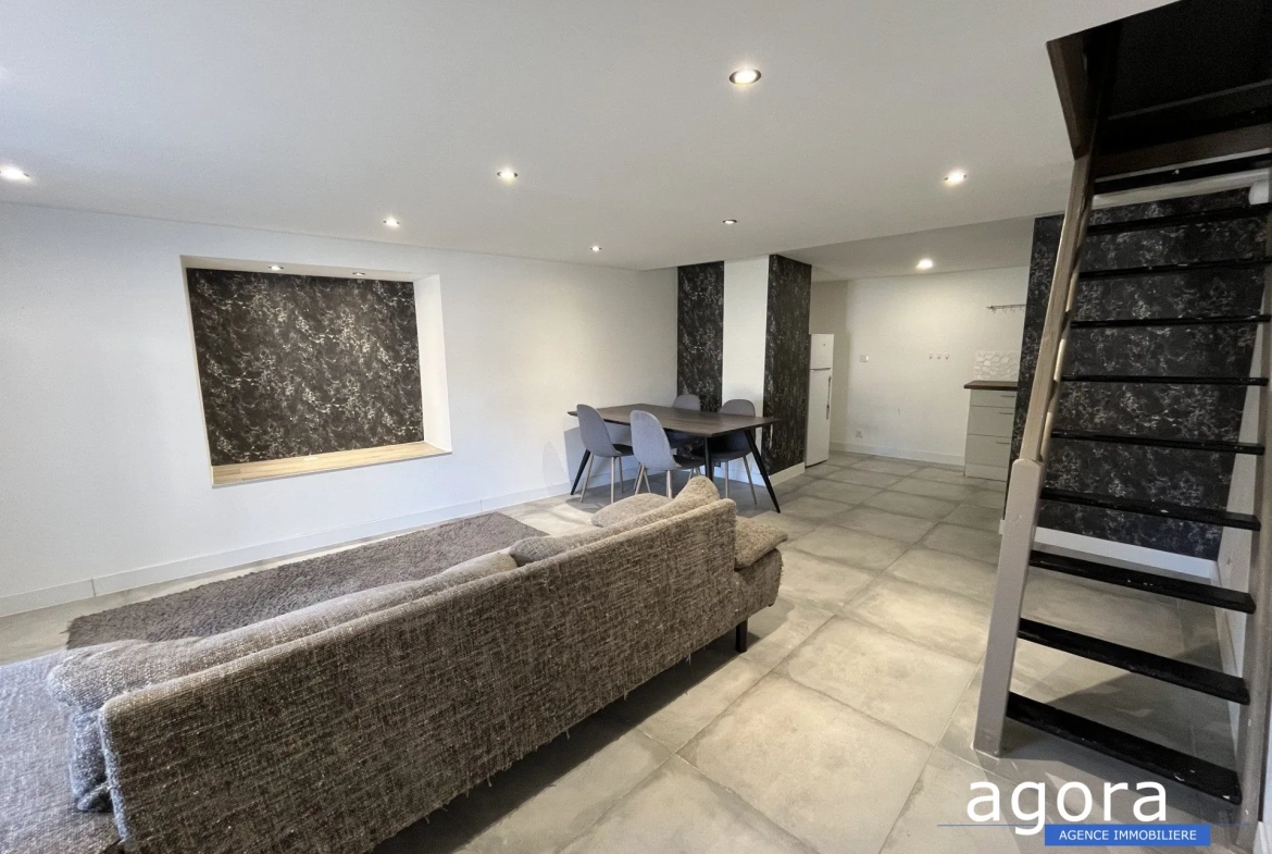 Appartement duplex à vendre à Val de Briey - 63,05 m² rénové avec deux chambres 