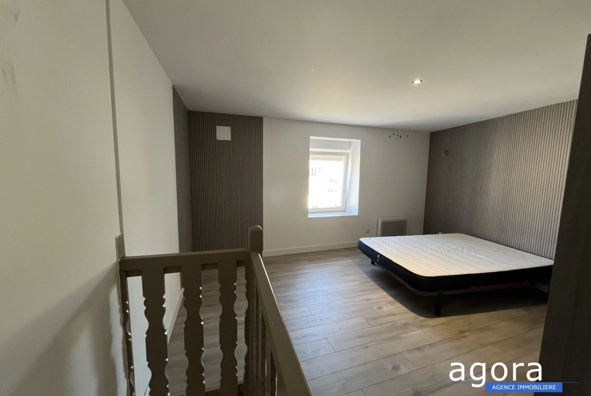Appartement duplex à vendre à Val de Briey - 63,05 m² rénové avec deux chambres 