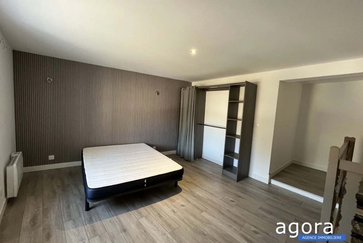 Appartement duplex à vendre à Val de Briey - 63,05 m² rénové avec deux chambres 