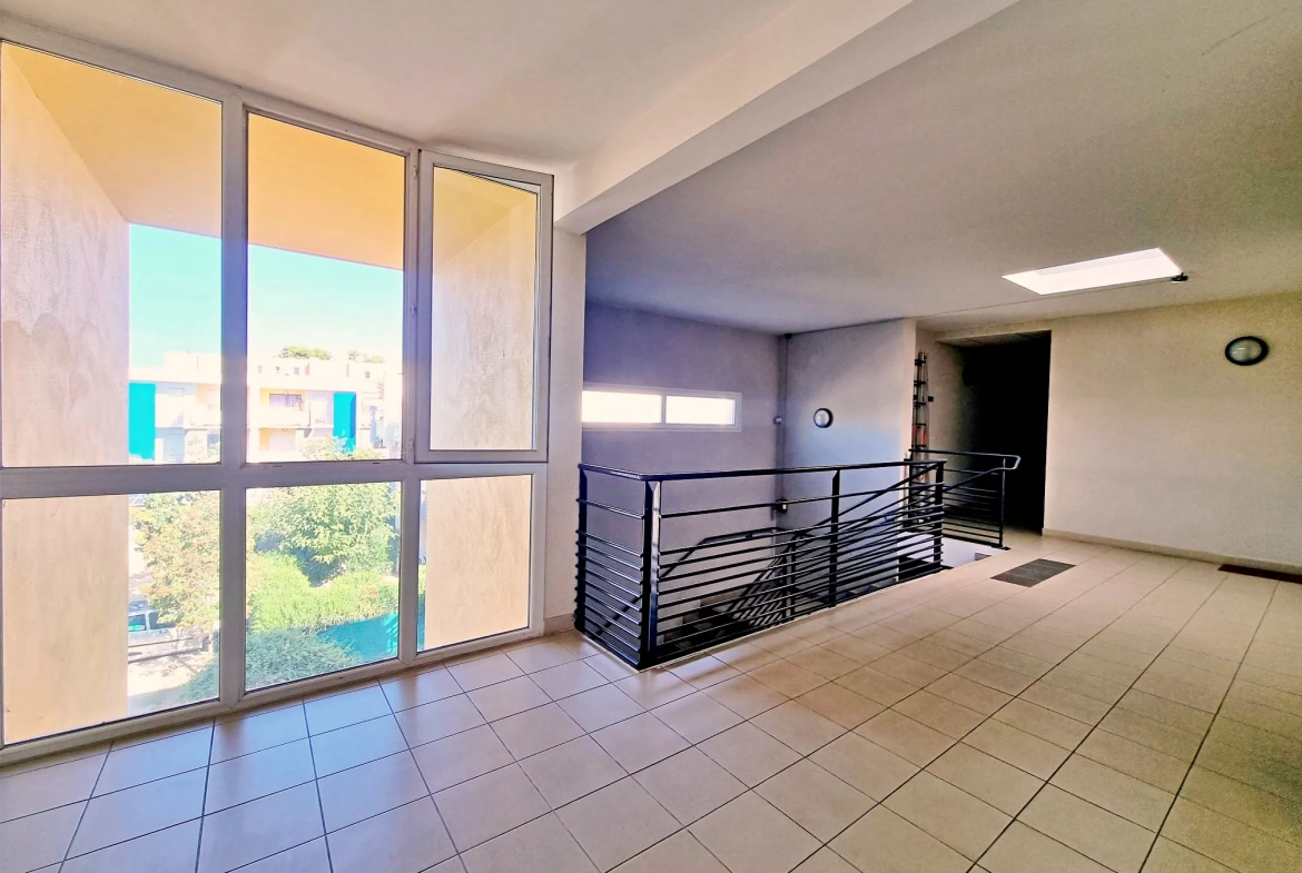 Investissement locatif : T2 de 38 m² avec terrasse à Béziers, secteur Péch de la Galinière 