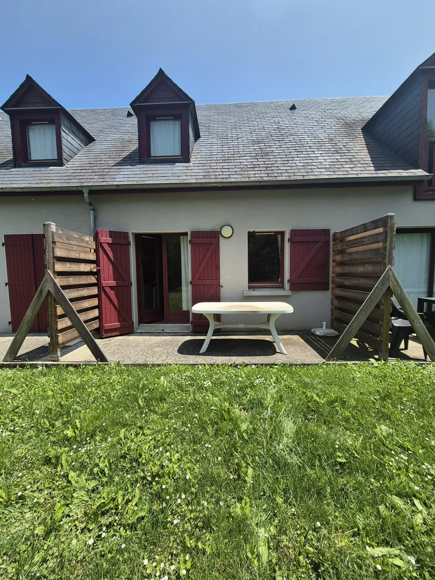 Appartement duplex à vendre à Arreau avec vue montagne et piscine 