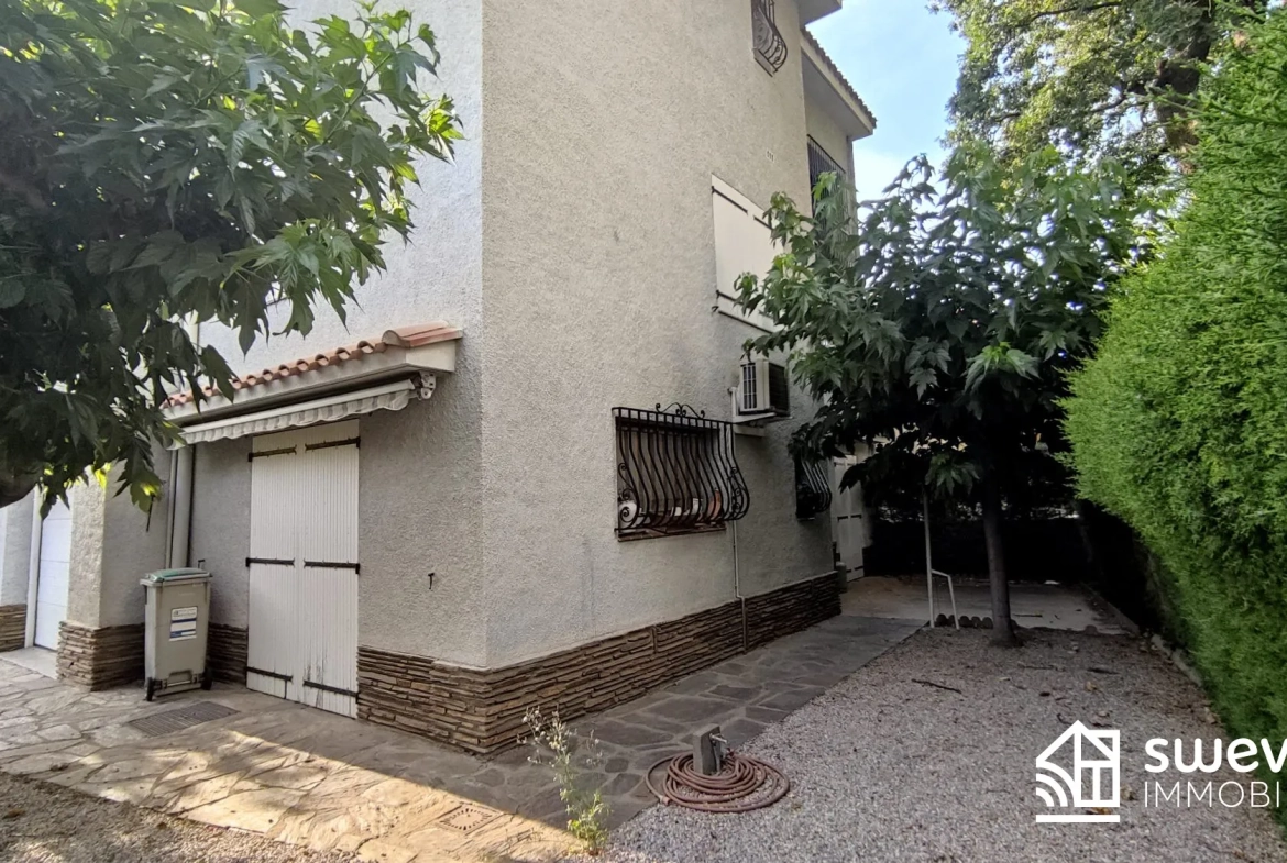 Appartement T4 à vendre à Perpignan proche universités, avec dépendances et garage 