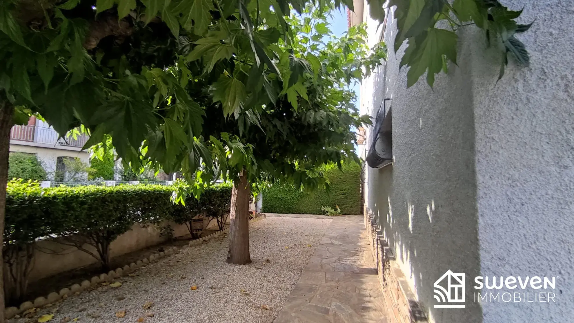 Appartement T4 à vendre à Perpignan proche universités, avec dépendances et garage 
