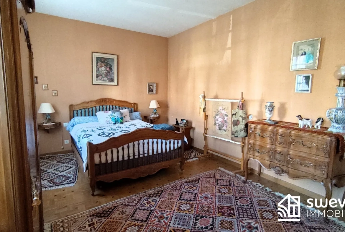 Appartement T4 à vendre à Perpignan proche universités, avec dépendances et garage 