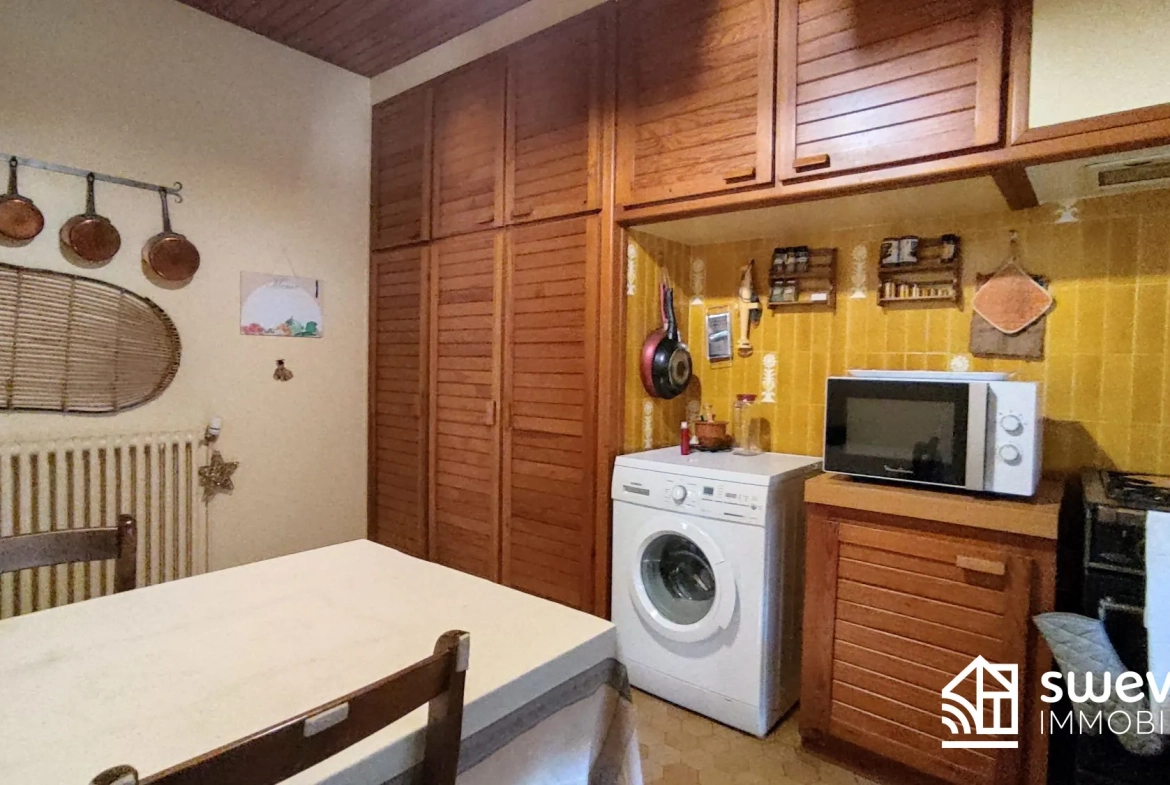 Appartement T4 à vendre à Perpignan proche universités, avec dépendances et garage 