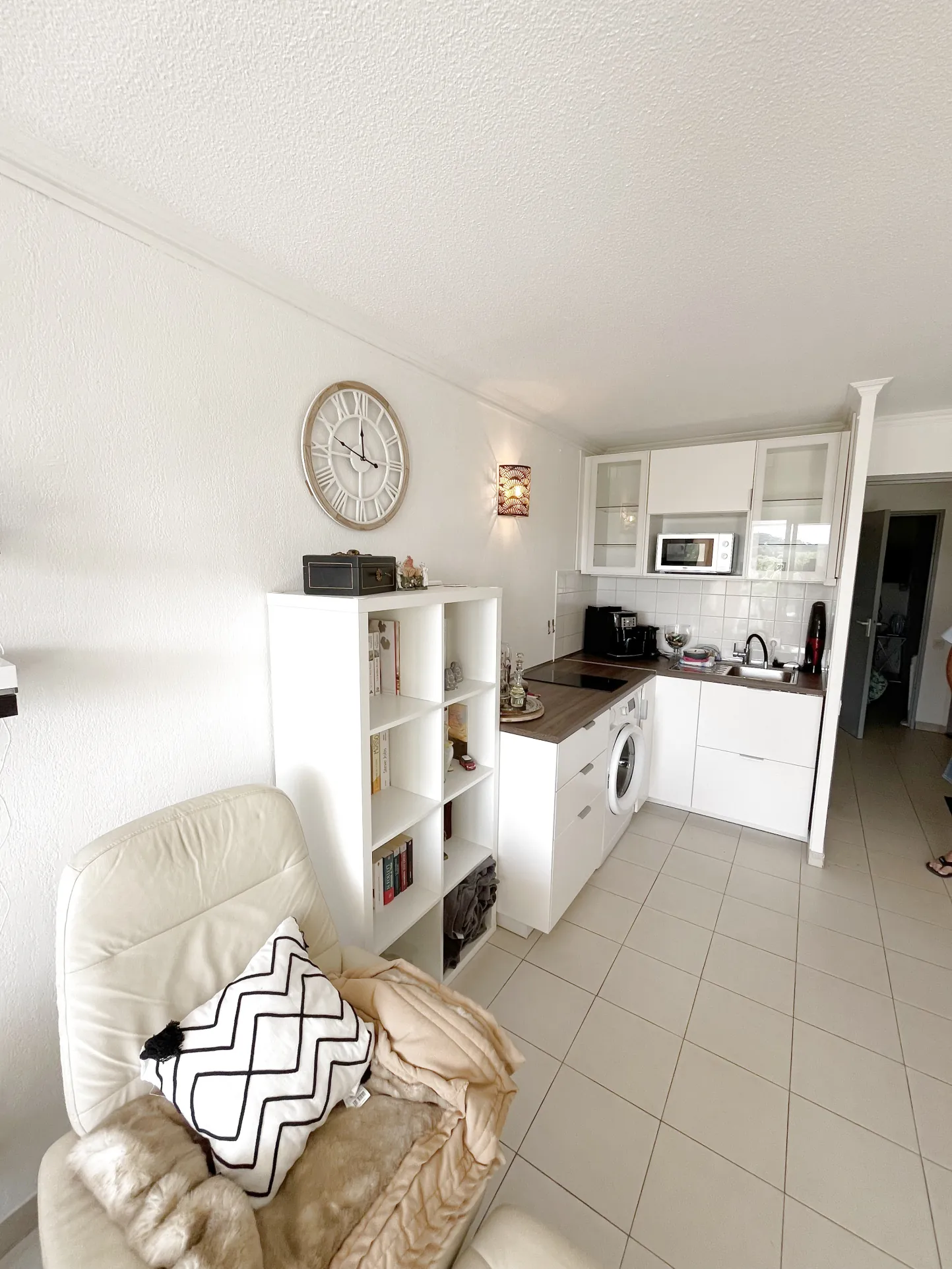 Appartement 2 pièces à Gassin avec vue sur piscine, proche plage et parking privé 