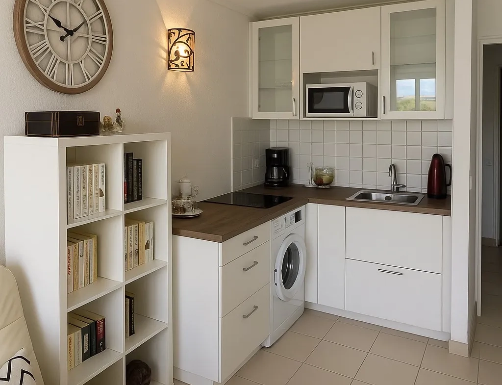 Appartement 2 pièces à Gassin avec vue sur piscine, proche plage et parking privé 