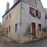 Immeuble de rapport à vendre à Ainay-le-Château - Opportunité d'investissement