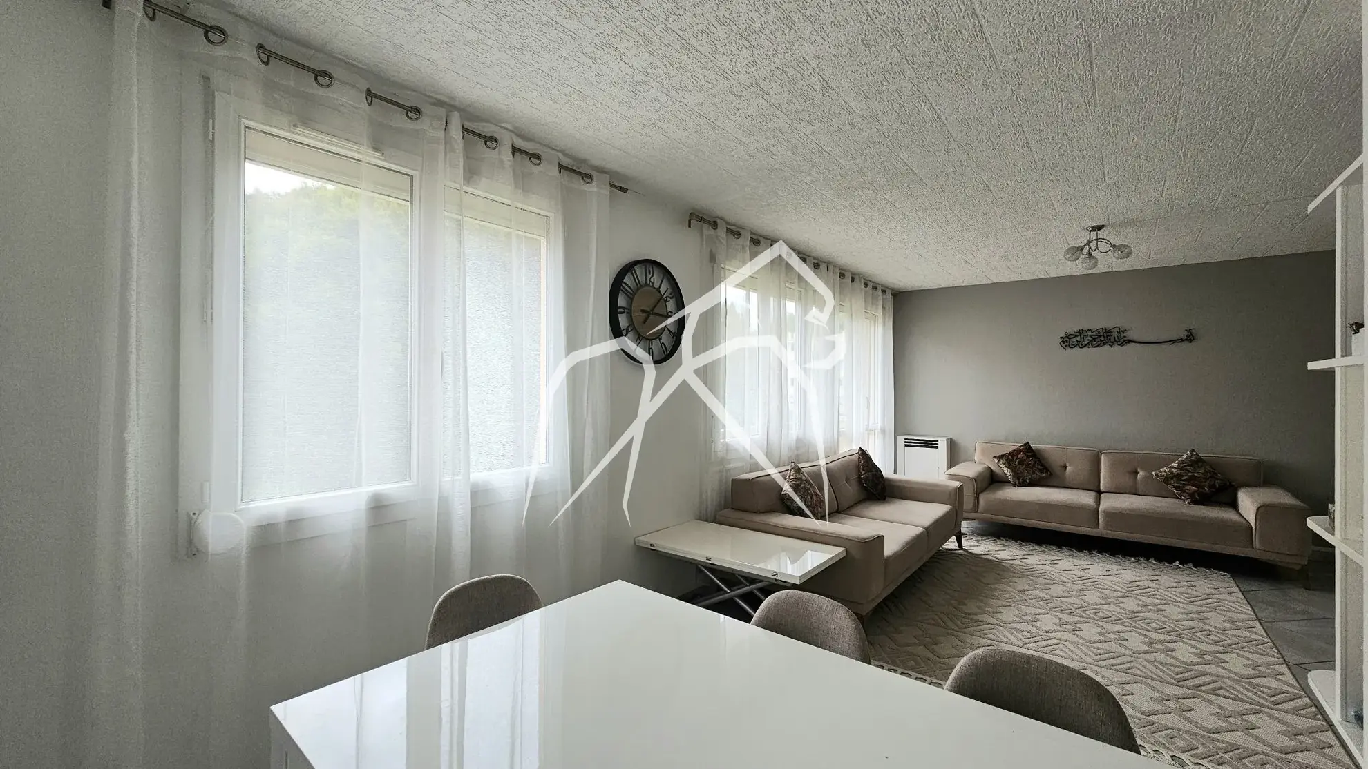 Appartement lumineux de 80 m² avec 3 chambres à Grand-Quevilly (76120) 