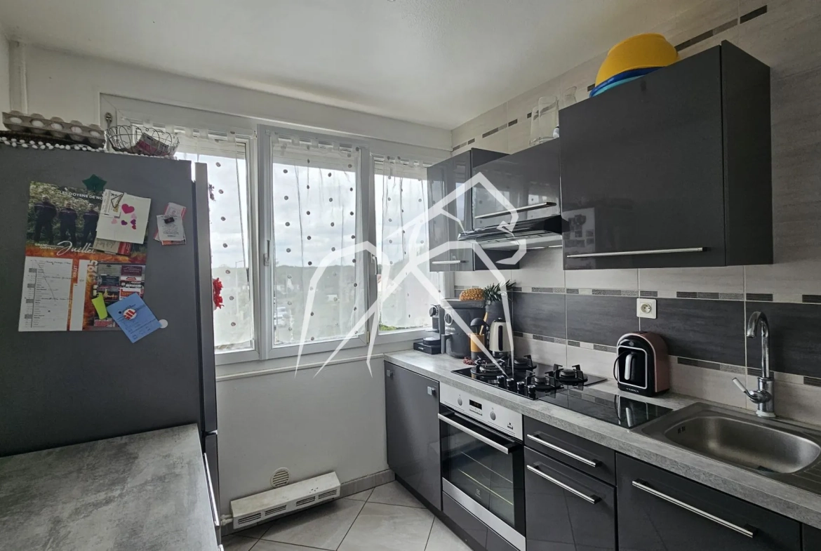 Appartement lumineux de 80 m² avec 3 chambres à Grand-Quevilly (76120) 