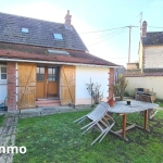 façade arrière Jolie maison avec jardin à Bréval, proche commerces, 3 chambres, terrain clos, idéalement située