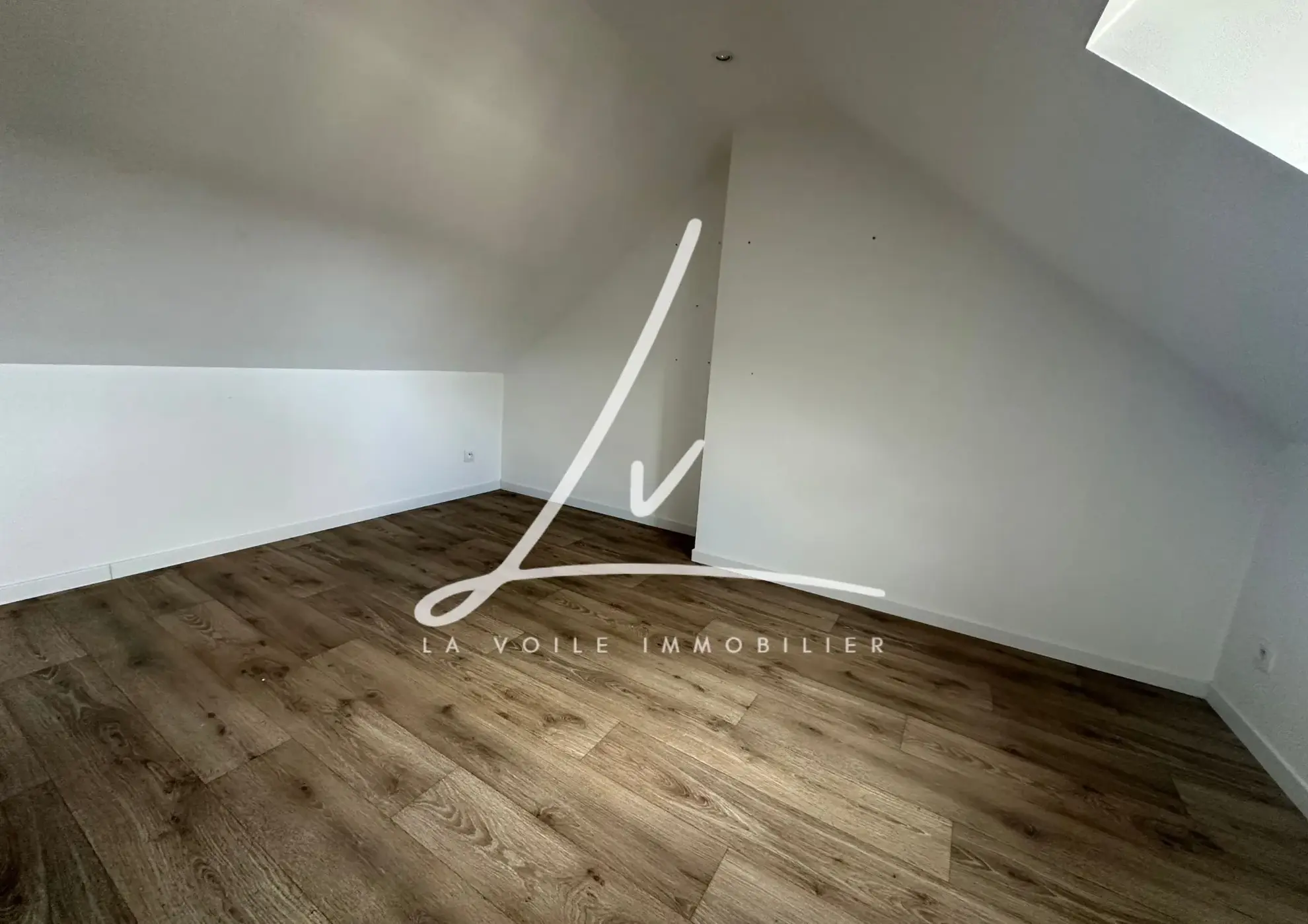 Immeuble mixte à vendre à Lisieux - Commerce et habitation - 170 m² 