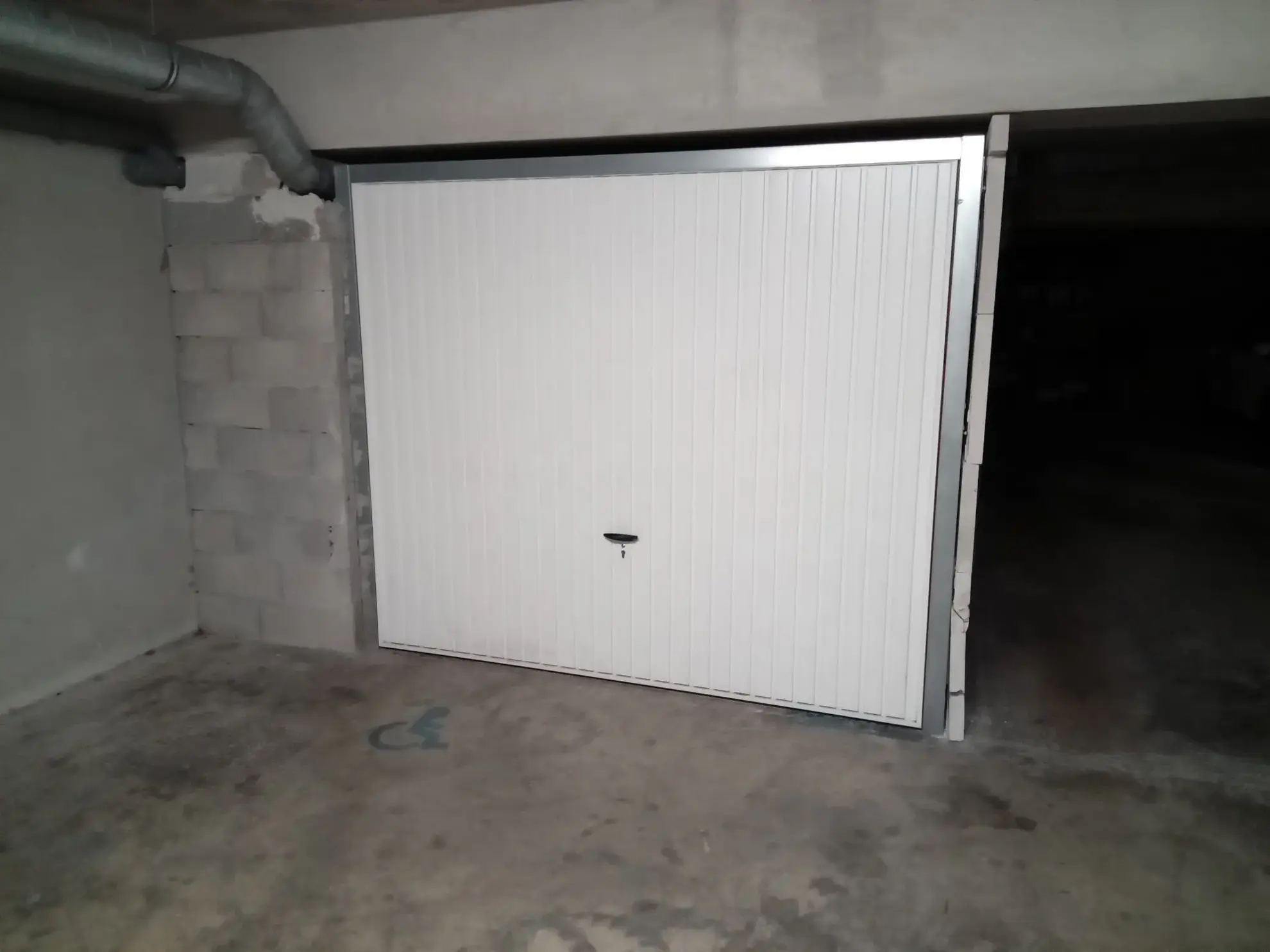 Garage 12,5 m² à vendre à Grasse proche du centre 