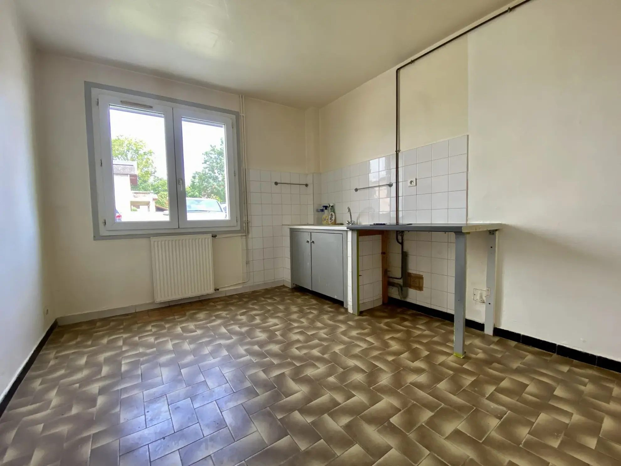 Appartement à vendre à Saint-Uze avec jardin et parking – 63 m² 