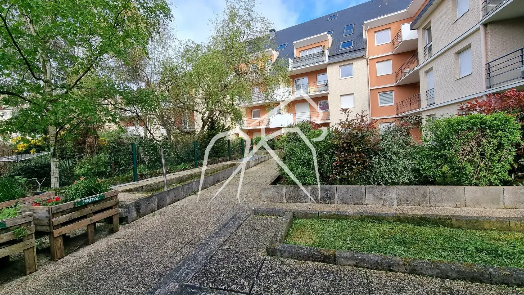 Appartement T2 de 47 m² avec balcon à Rouen - Investissement rentable 