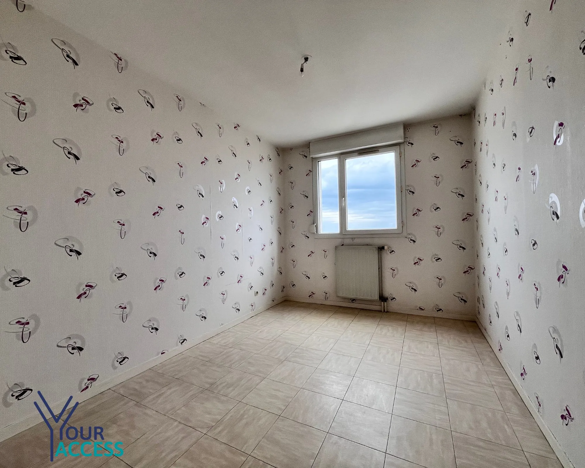 Bel appartement T3 avec balcon à Bron – Proximité transport et commodités 