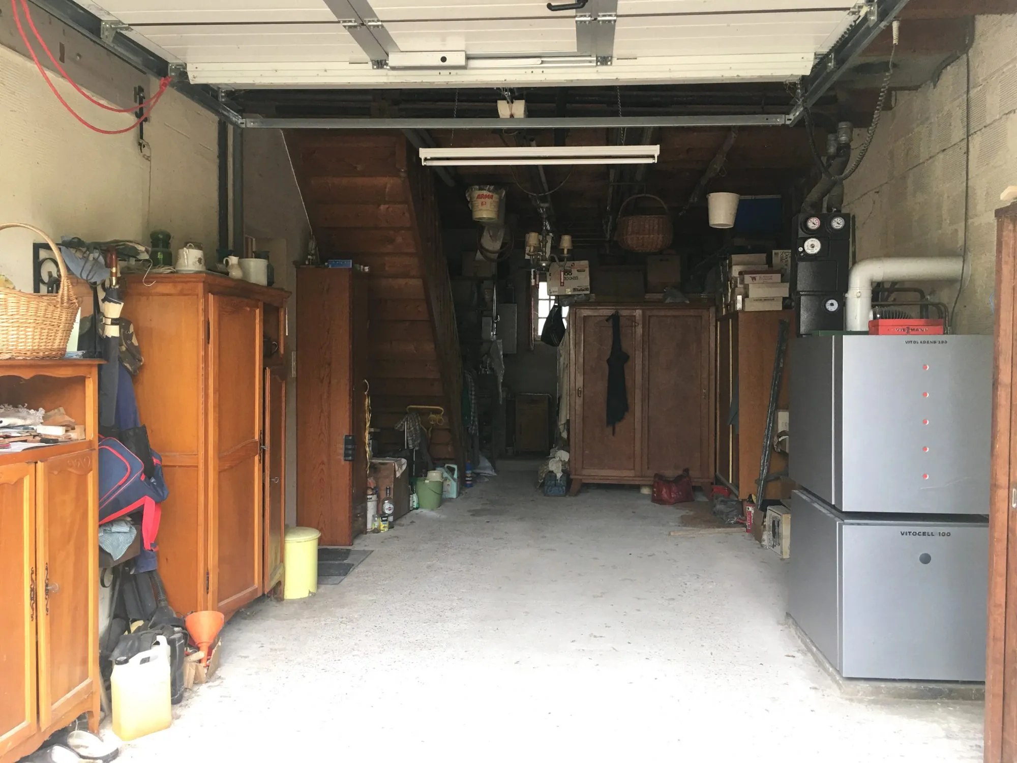 Maison à vendre à Saint-Pierre-de-Bat avec véranda, jardin et garage 