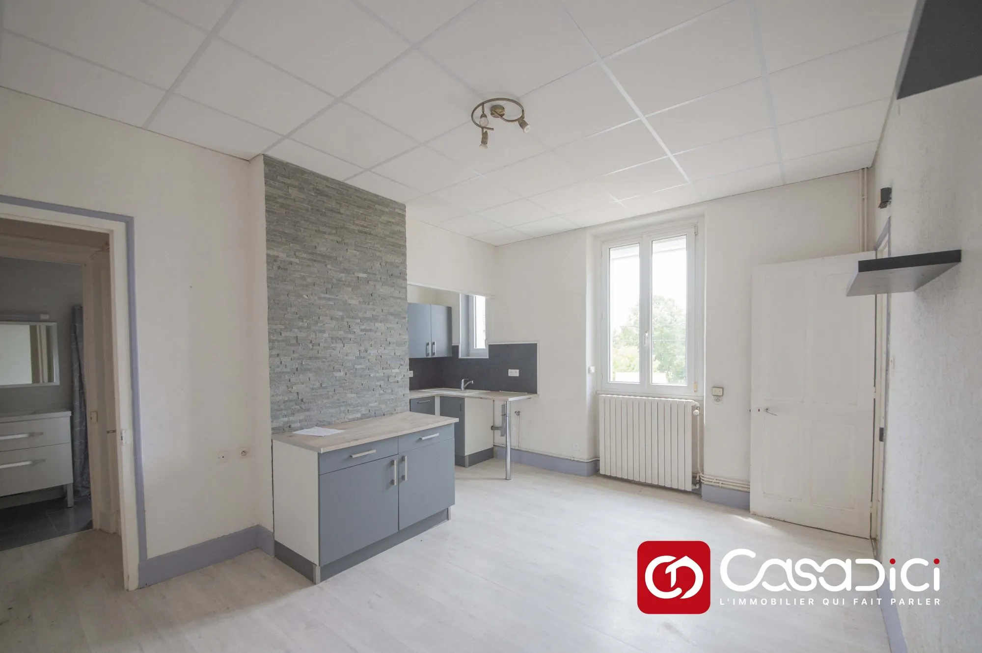 Maison à vendre à Imphy de 98 m² avec 2 appartements, terrasse et garage 