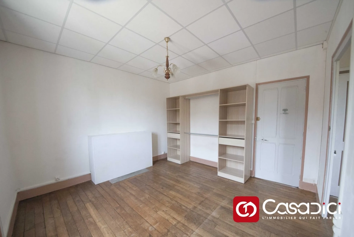 Maison à vendre à Imphy de 98 m² avec 2 appartements, terrasse et garage 
