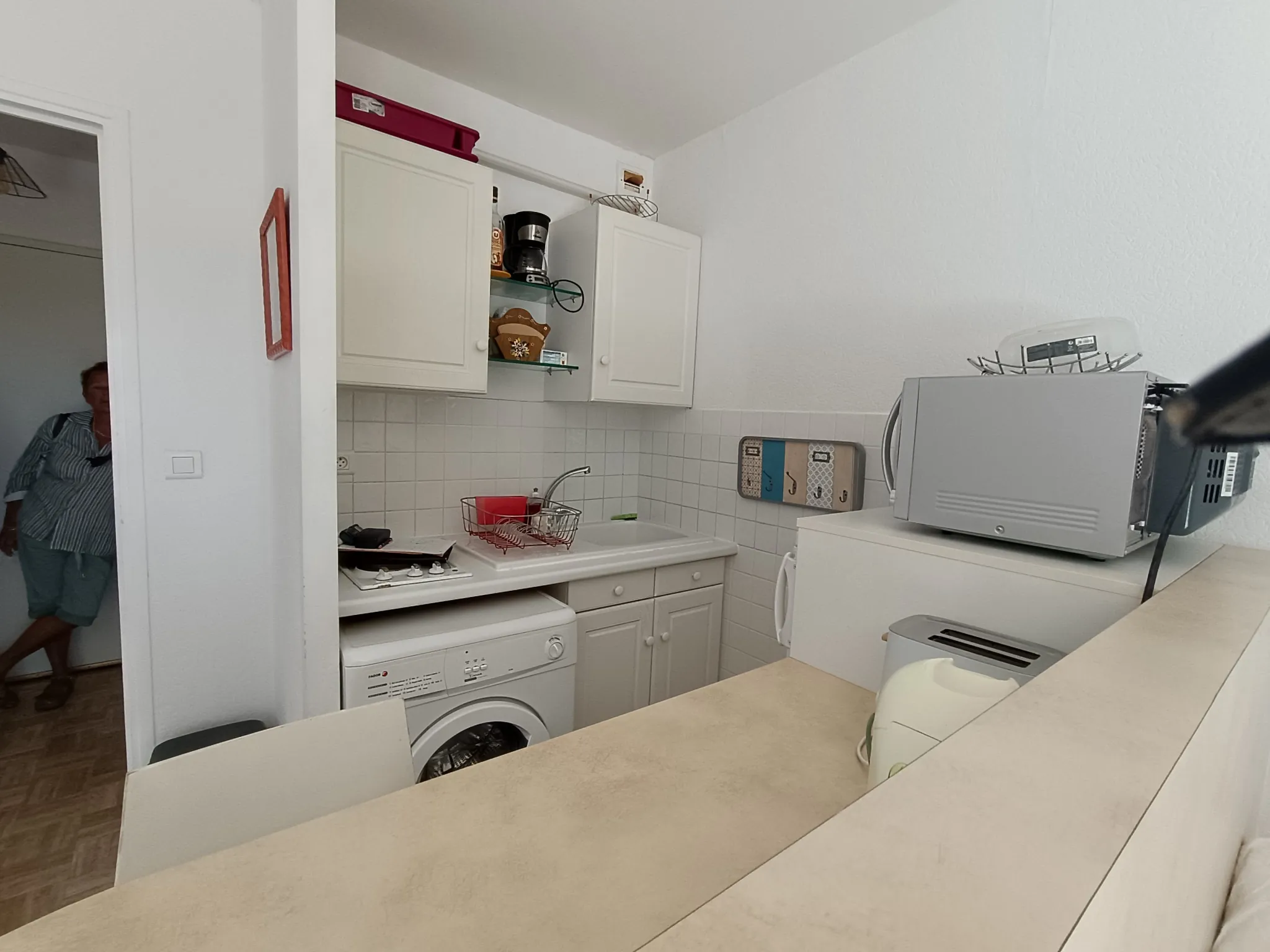Appartement T1 avec vue dégagée, parking privé et cave à Royan 