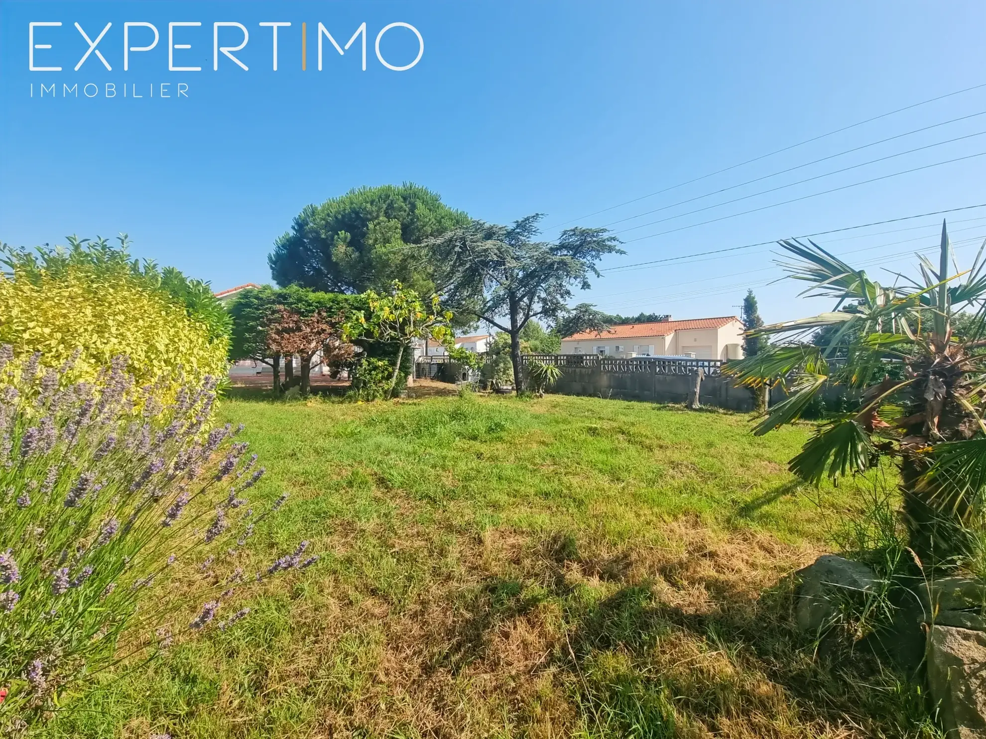 Terrain à bâtir de 330 m² proche de la mer à Les Moutiers-en-Retz 