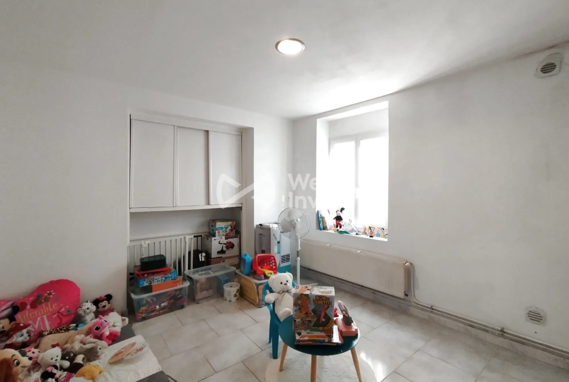 Investissement immobilier à Fourmies - Immeuble de rapport avec 3 appartements loués 