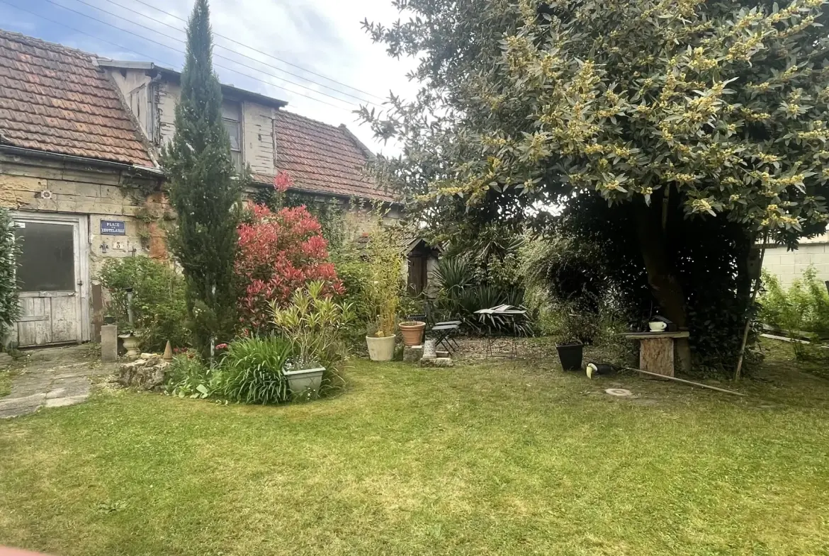 Maison à rénover de 85 m² avec jardin à Noyon, idéal investisseur ou famille 