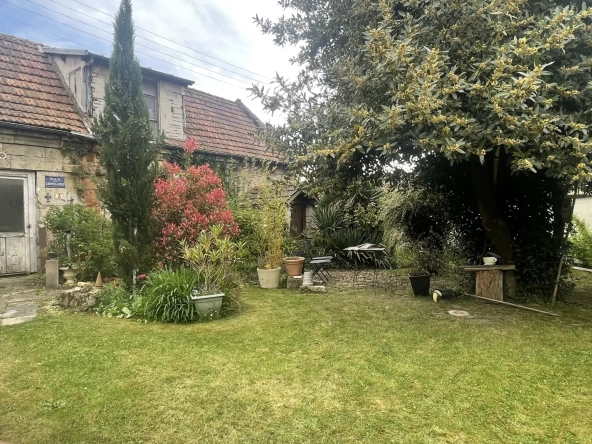 Maison à rénover de 85 m² avec jardin à Noyon, idéal investisseur ou famille