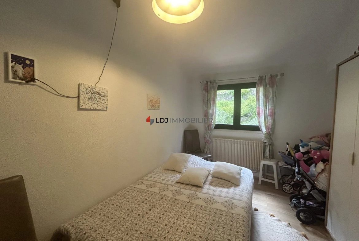À vendre magnifique duplex rénové de 105 m² à Amélie-les-Bains-Palalda 