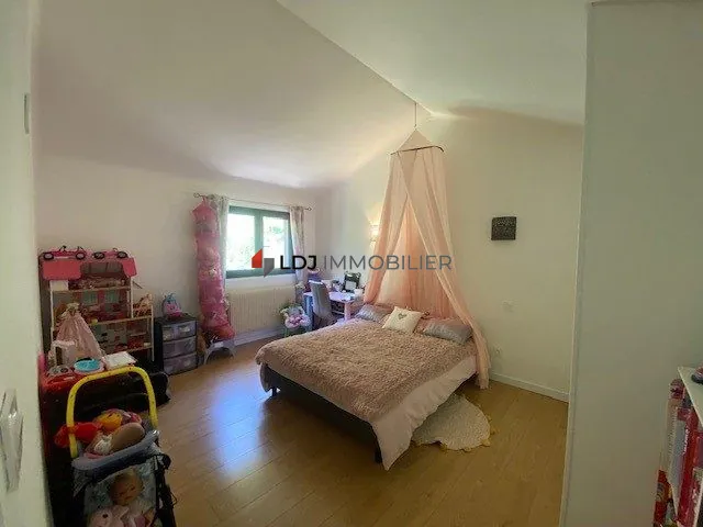 À vendre magnifique duplex rénové de 105 m² à Amélie-les-Bains-Palalda 
