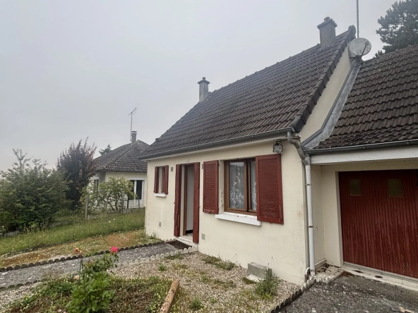 Maison individuelle à Ailly-sur-Noye avec terrain et garage