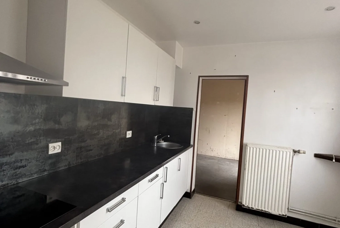 Maison individuelle à Ailly-sur-Noye avec terrain et garage 